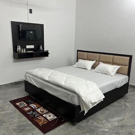 Shri Narayanam Guest House And Home Stay Ayodhya Exterior foto